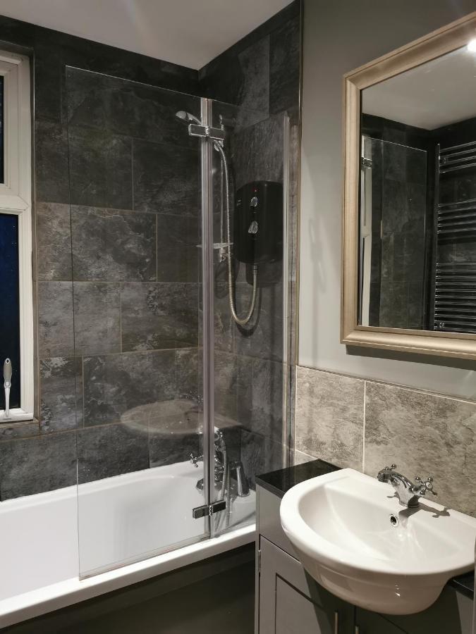 Shared House Close To Liverpool City Center & Lfc/Efc ภายนอก รูปภาพ