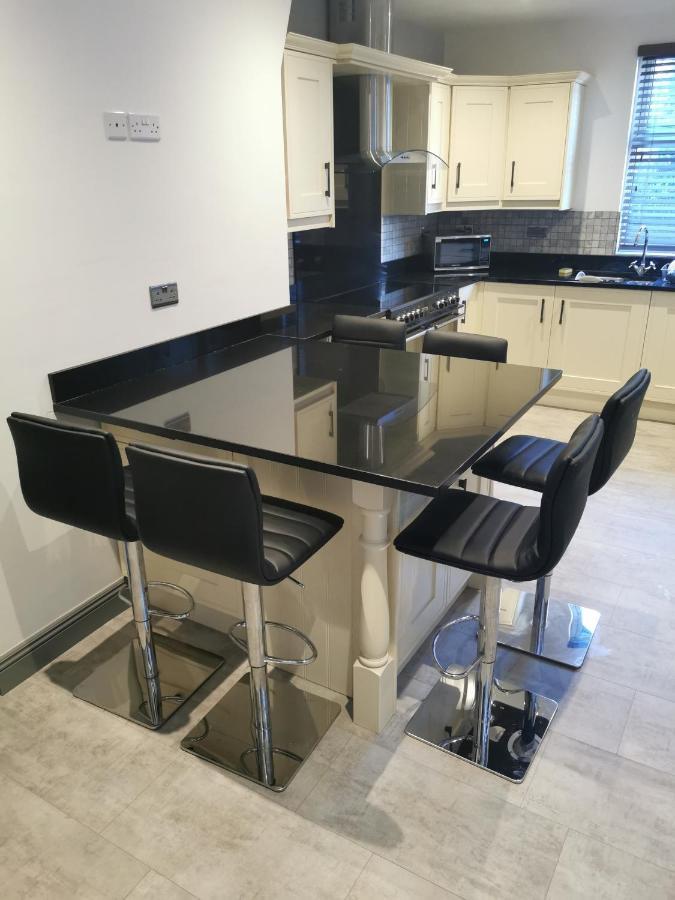 Shared House Close To Liverpool City Center & Lfc/Efc ภายนอก รูปภาพ